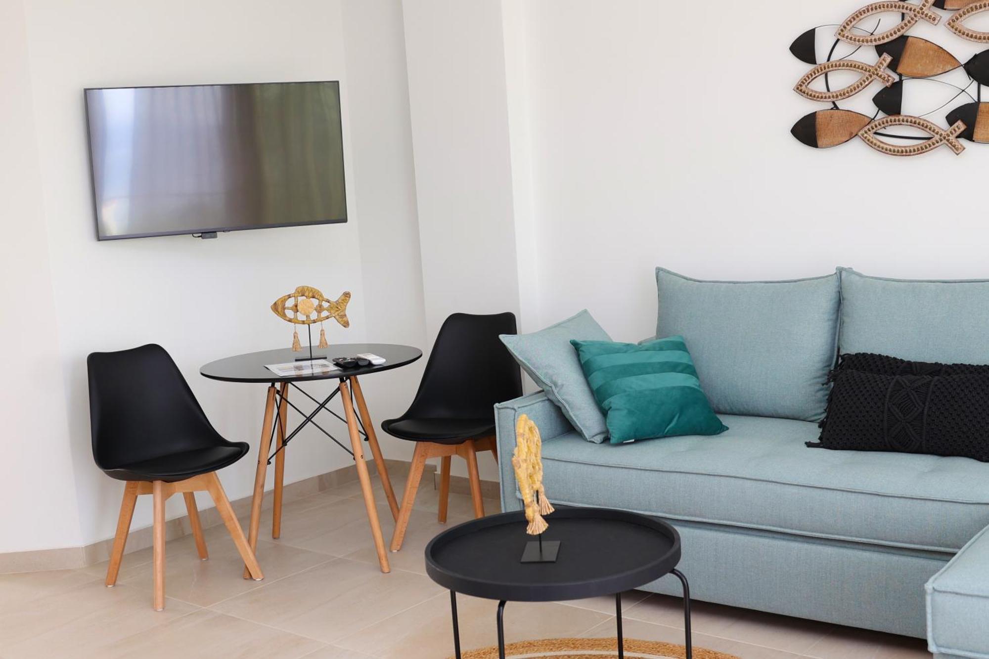 Ocean View Studios And Luxury Rooms Plomari Екстериор снимка